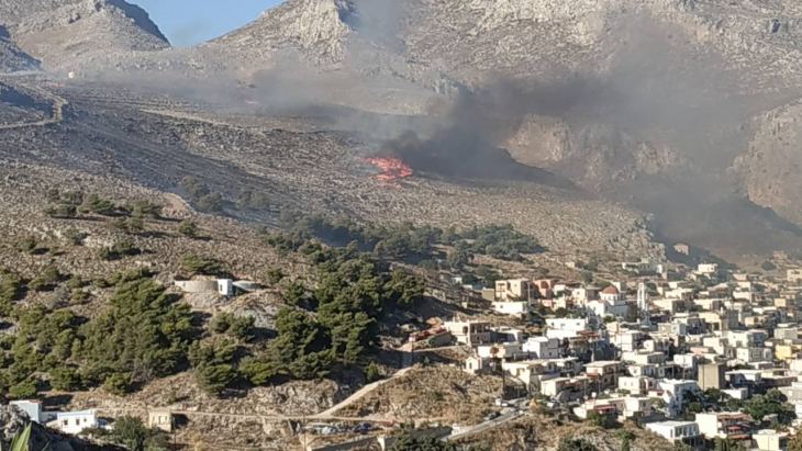 Φωτιά στην περιοχή του Αγίου Χαραλάμπου (Συνεχής ενημέρωση)