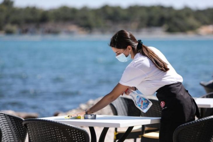 Κραυγή αγωνίας από τους εποχικούς υπαλλήλους του τουρισμού