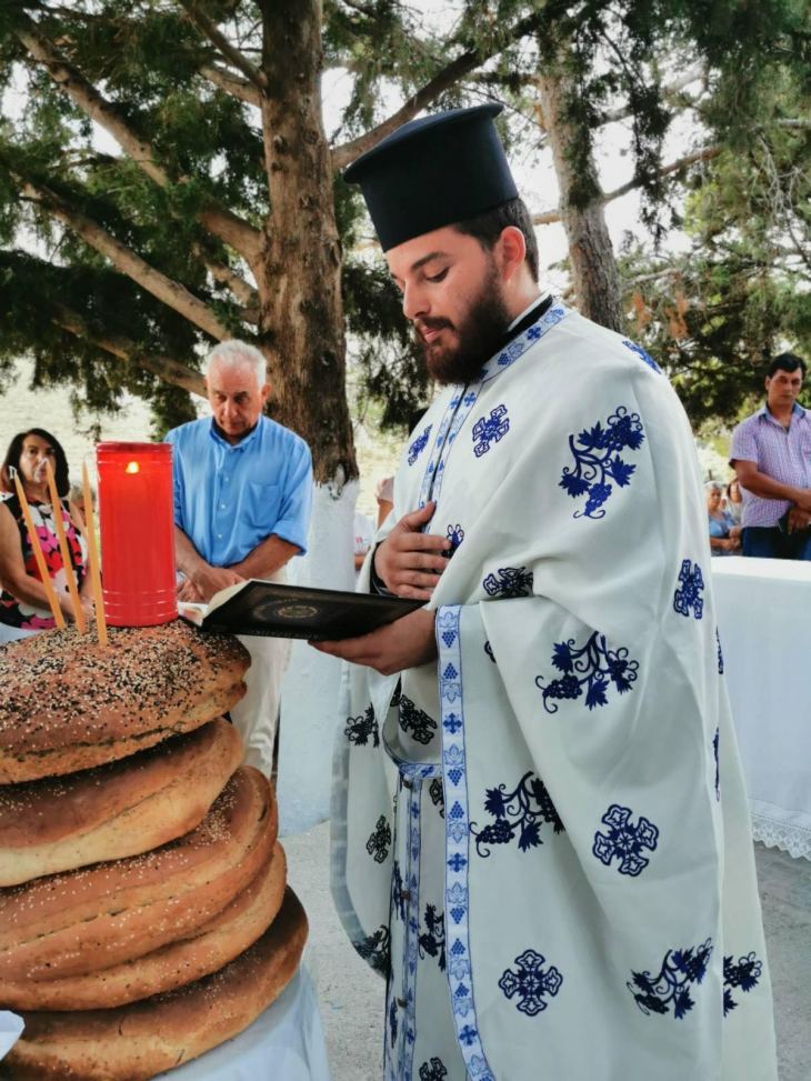 Ένα χρόνο Ιεροσύνης στο Βαθύ συμπλήρωσε ο π. Μιχαήλ Μακαρούνας